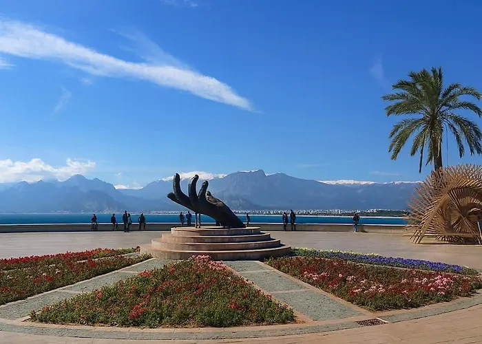 Daire Modern Amber Apartment & Prime Old Town Location Antalya