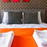 Modern Amber & Prime Old Town Location Apartamento