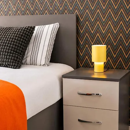 Hadrian Modern Amber In Prime Old Town Location Анталья